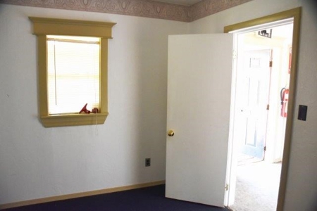 Public Auction- Commercial- Residential- Investment Property - image 17