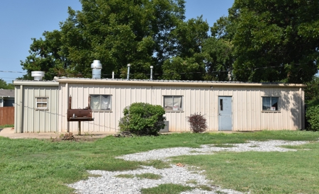 Public Auction- Commercial- Residential- Investment Property - image 4