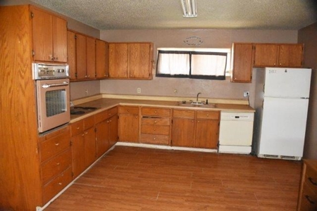 Public Auction- Commercial- Residential- Investment Property - image 49