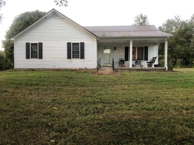 Absolute Auction - Home with Acreage in Burkesville, KY - image 1