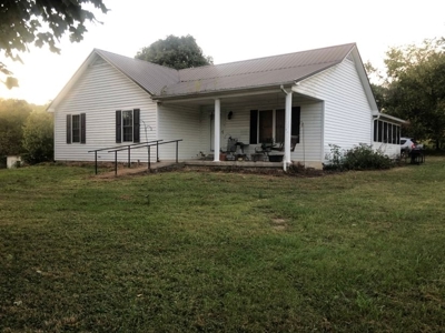 Absolute Auction - Home with Acreage in Burkesville, KY - image 3