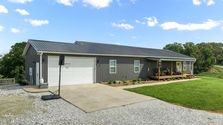 4 bedroom 3 bath home & farm for sale near Smiths Grove, Ky. - image 44