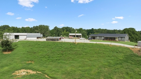 4 bedroom 3 bath home & farm for sale near Smiths Grove, Ky. - image 39
