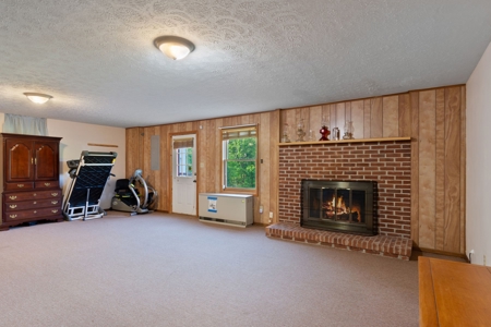 Absolute Auction-On Site-3 Bedroom,2 Bath Home in Albany, KY - image 31