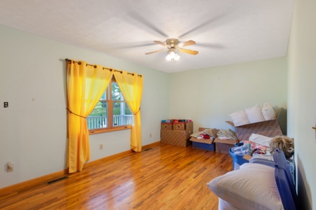 Absolute Auction-On Site-3 Bedroom,2 Bath Home in Albany, KY - image 26