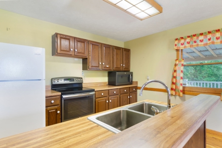 Absolute Auction-On Site-3 Bedroom,2 Bath Home in Albany, KY - image 22