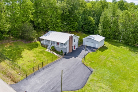 Absolute Auction-On Site-3 Bedroom,2 Bath Home in Albany, KY - image 11