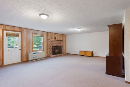 Absolute Auction-On Site-3 Bedroom,2 Bath Home in Albany, KY - image 30