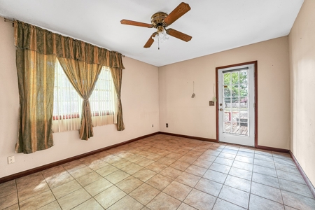 ONLINE AUCTION ONLY Home in Sayre, OK - image 15