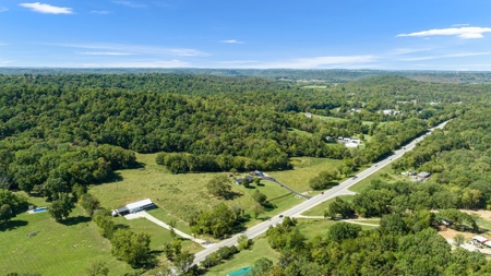 Brick Home & 21 Acres for sale @ Auction in Warren Co. KY. - image 9