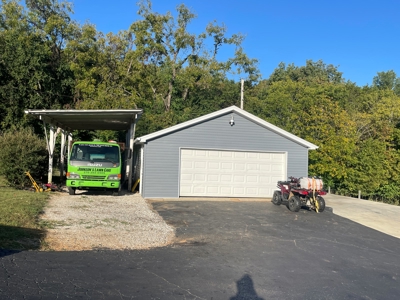 Brick Home & 21 Acres for sale @ Auction in Warren Co. KY. - image 29