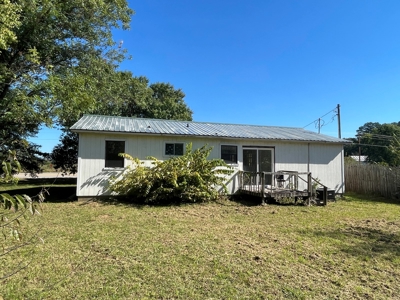 2 Bed 1 Bath Northwest AR Investment Opportunity - image 4