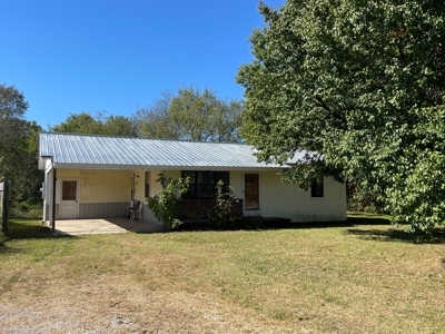 2 Bed 1 Bath Northwest AR Investment Opportunity - image 2