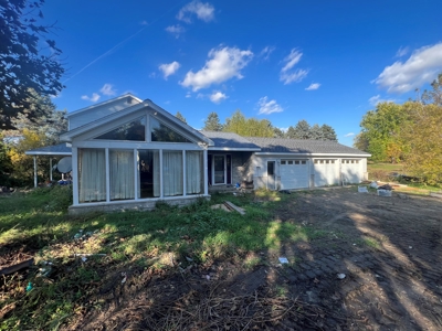 2 Country Homes Real Estate Auction in Montello and Pardeevi - image 5