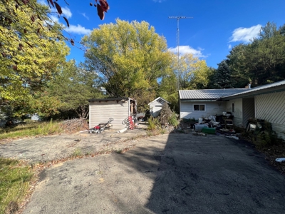 2 Country Homes Real Estate Auction in Montello and Pardeevi - image 44