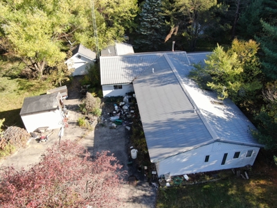2 Country Homes Real Estate Auction in Montello and Pardeevi - image 34