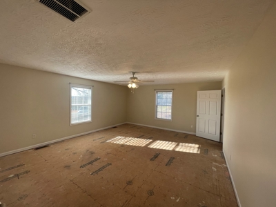 Home & 85.8 acres For Sale @ Auction in Warren County Ky. - image 19