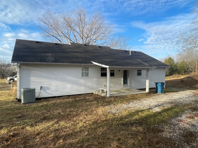 Home & 85.8 acres For Sale @ Auction in Warren County Ky. - image 8