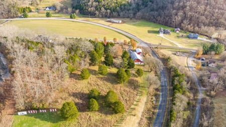 Live On-Site Absolute Auction Offered in 2 Tracts - image 36