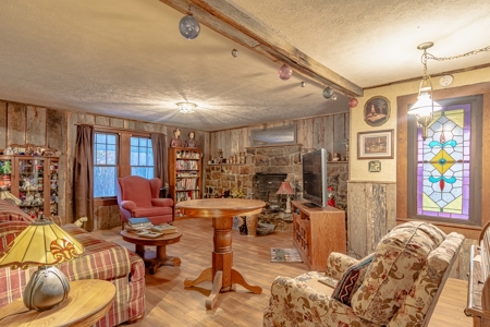 Live On-Site Absolute Auction Offered in 2 Tracts - image 1
