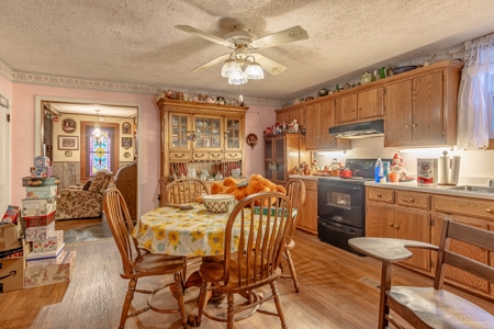 Live On-Site Absolute Auction Offered in 2 Tracts - image 7