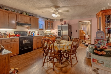 Live On-Site Absolute Auction Offered in 2 Tracts - image 6
