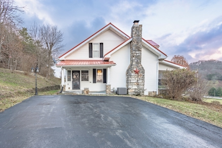 Live On-Site Absolute Auction Offered in 2 Tracts - image 27