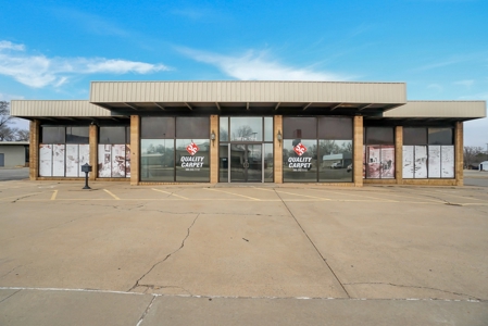 Commercial Property For Sale In Elk City, OK - image 2