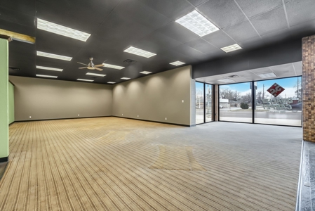 Commercial Property For Sale In Elk City, OK - image 6