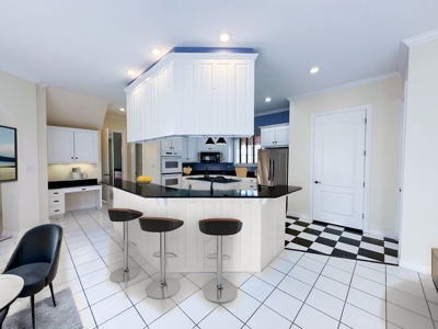 Online Auction Luxury Home & Commercial Kennel - image 14