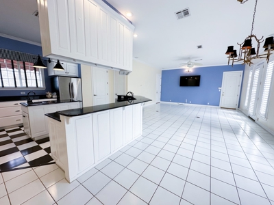 Online Auction Luxury Home & Commercial Kennel - image 13