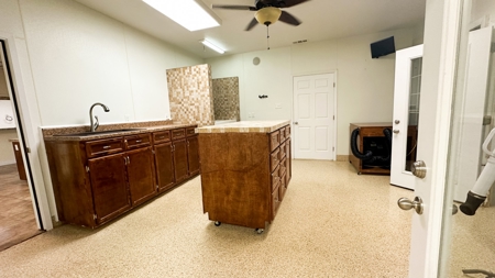 Online Auction Luxury Home & Commercial Kennel - image 37