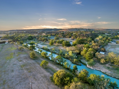 Texas Hill Country Homes with 1000' of Waterfront - image 28
