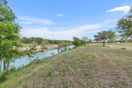 Texas Hill Country Homes with 1000' of Waterfront - image 50