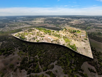 Texas Hill Country Homes with 1000' of Waterfront - image 33
