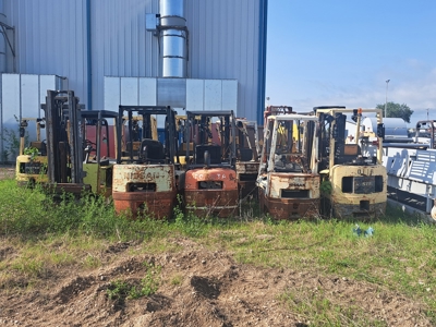 Large live Auction Blackwell Oklahoma - image 19
