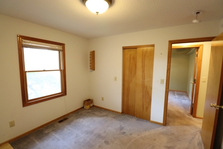 Ranch home on 2 ac in Olentangy Schools offer at auction - image 14
