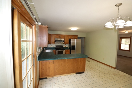 Ranch home on 2 ac in Olentangy Schools offer at auction - image 11