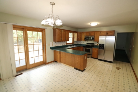 Ranch home on 2 ac in Olentangy Schools offer at auction - image 10