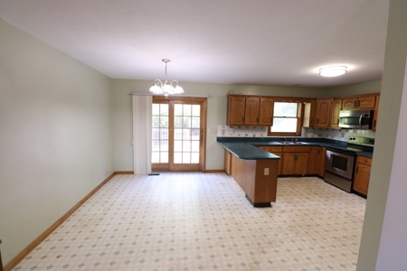 Ranch home on 2 ac in Olentangy Schools offer at auction - image 17