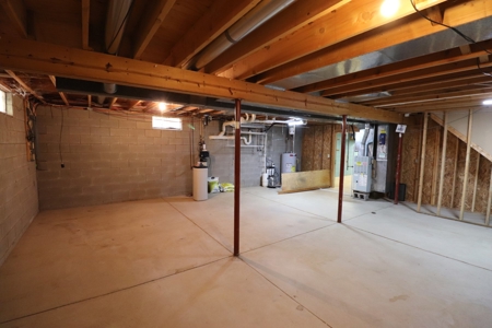 Ranch home on 2 ac in Olentangy Schools offer at auction - image 19