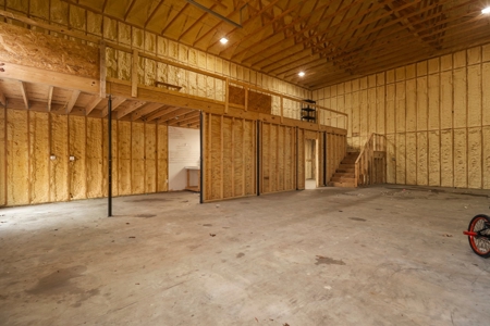 Online Auction Estate Home & 20 Acres, Cabool, MO - image 34