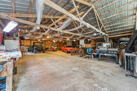 Marquette County Home on 15 Acres Live & Online Auction - image 36