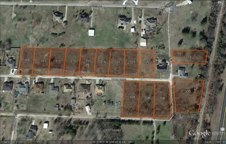 Lot For Building A Home For Sale In Powderly Texas - image 2