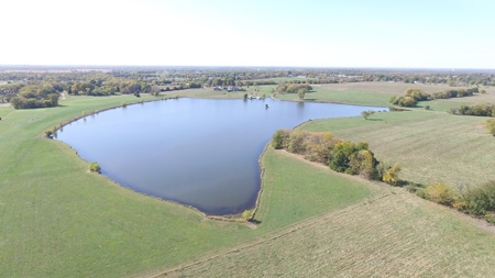 Luxury Real Estate Auction in Peculiar Missouri - image 10