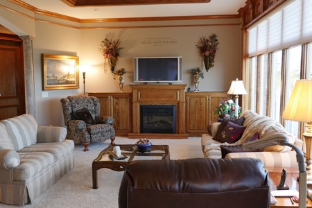 Luxury Real Estate Auction in Peculiar Missouri - image 28
