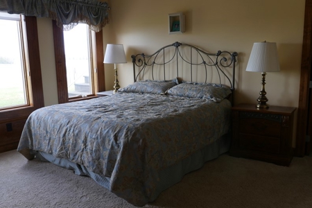 Luxury Real Estate Auction in Peculiar Missouri - image 31
