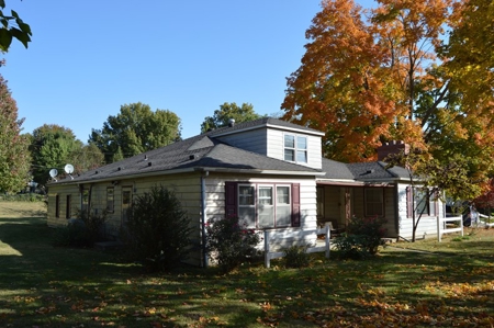 BURR REAL ESTATE and PERSONAL PROPERTY AUCTION - image 13