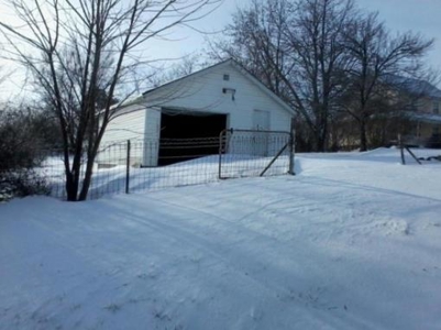 Home On Hwy 63 Outside Of West Plains Mo For Sale - image 10