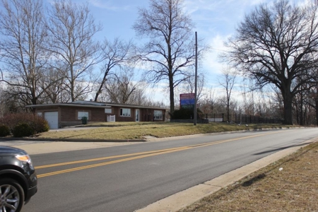 Commercial Real Estate Auction St. Peters MO - image 4